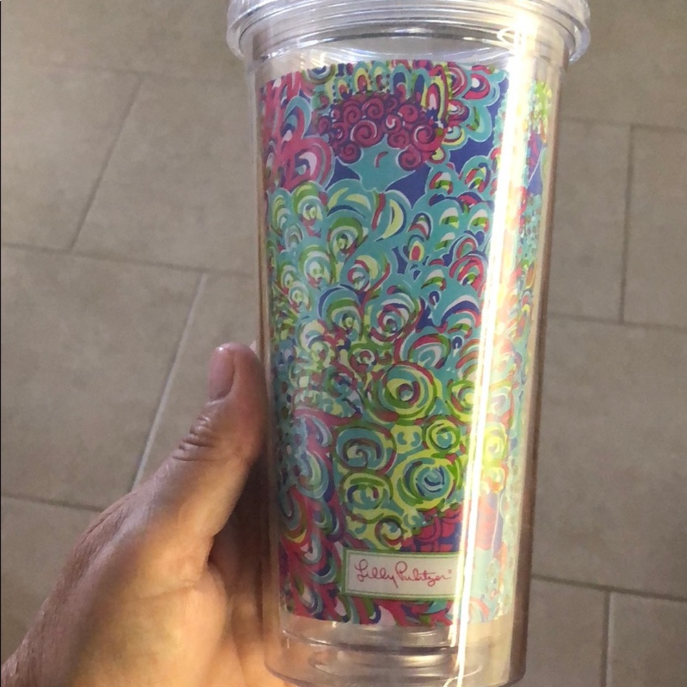 Lilly cup no straw